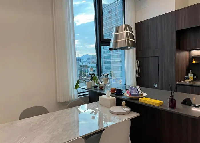 Brand New ! Luxury At Euljiro-5ga 公寓