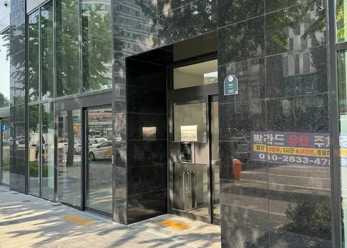 Brand New ! Luxury At Euljiro-5ga * 首爾